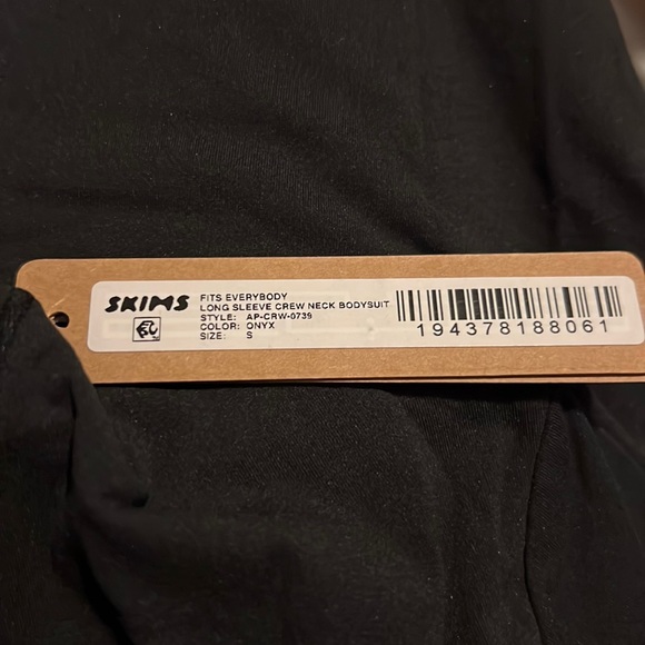 FITS EVERYBODY LONG SLEEVE CREW NECK THONG BODYSUIT - Picture 3 of 3